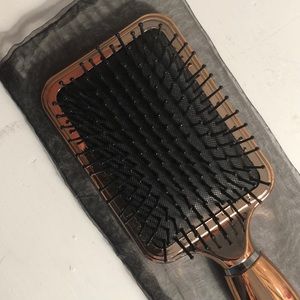 NWOT Rose Gold Hairbrush FabFitFun Box